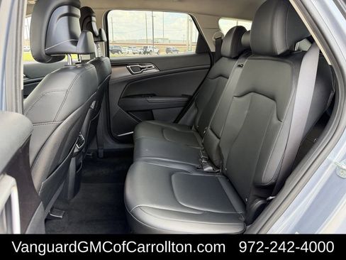 Used 2023 Kia Sportage EX AWD/4WD image 30