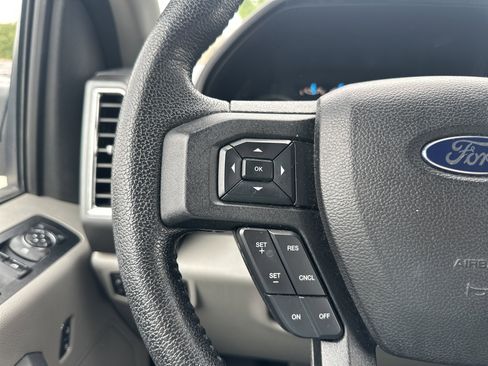 Used 2016 Ford F150 XLT w/ Equipment Group 302A Luxury AWD/4WD image 18