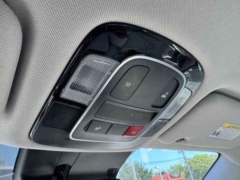 Used 2025 Hyundai Sonata SEL FWD image 36