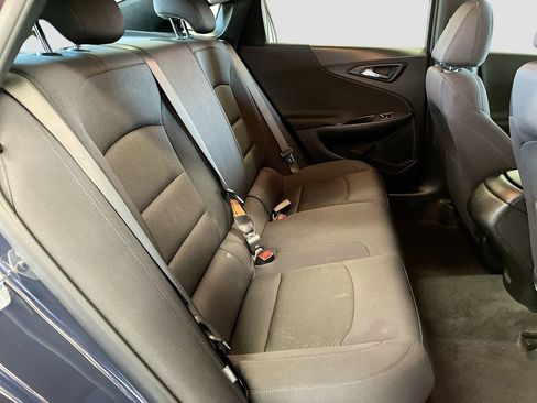 Used 2025 Chevrolet Malibu RS FWD image 24