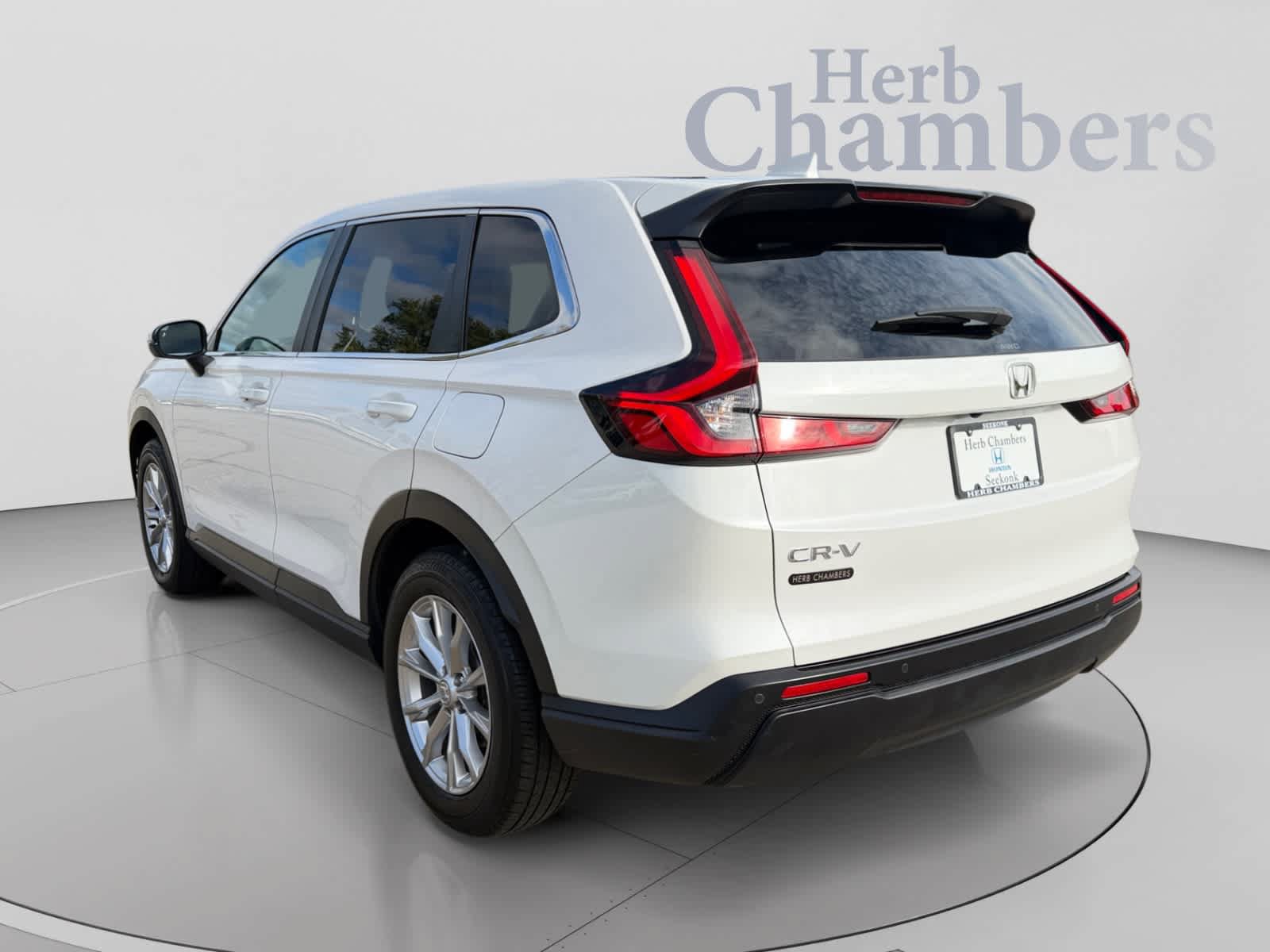 Used 2025 Honda CR-V EX-L image 3