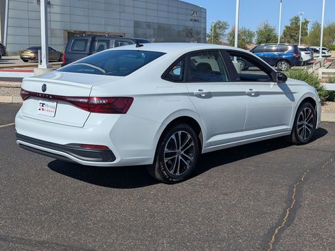 Used 2025 Volkswagen Jetta Sport FWD image 6