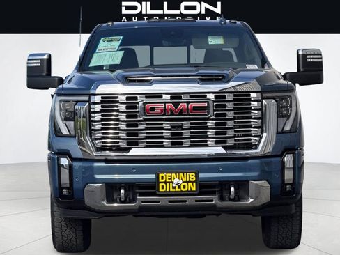 Used 2025 GMC Sierra 3500 Denali w/ Denali Reserve Package AWD/4WD image 9