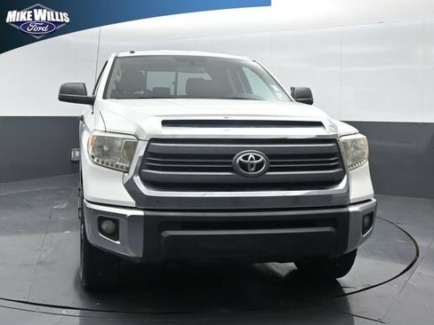 Used 2014 Toyota Tundra SR5 AWD/4WD image 2