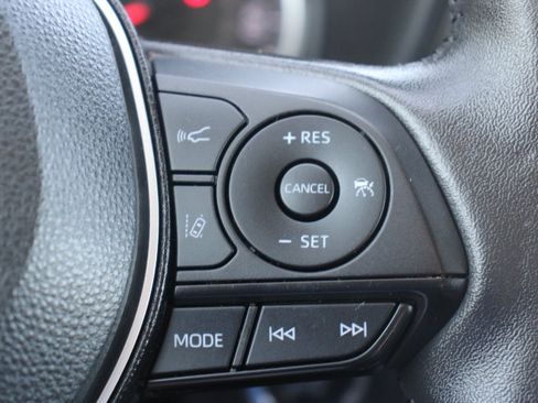 Certified 2022 Toyota RAV4 XLE w/ Convenience Package FWD image 26