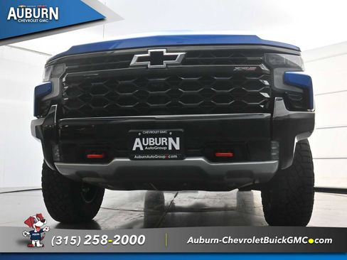 Used 2022 Chevrolet Silverado 1500 ZR2 AWD/4WD image 19