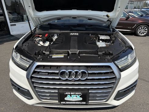 Used 2018 Audi Q7 3.0T Prestige AWD/4WD image 12