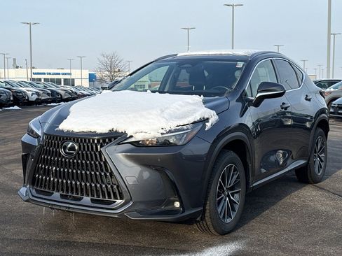 Used 2022 Lexus NX 250 AWD w/ Premium Package image 2