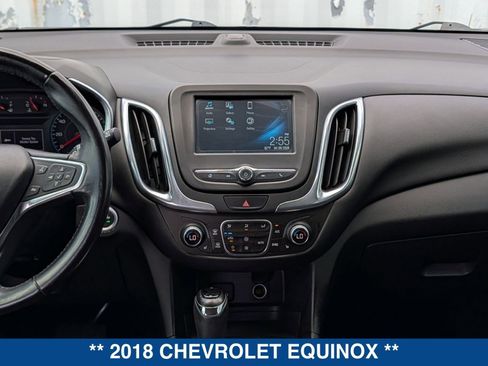 Used 2018 Chevrolet Equinox LT image 19