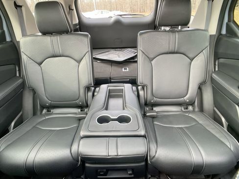 Used 2023 Honda Pilot Elite image 24