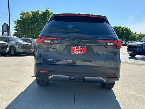 New 2026 Toyota Grand Highlander AWD image 4