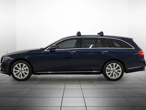 Used 2018 Mercedes-Benz E 400 4MATIC Wagon w/ Premium 2 Package image 12