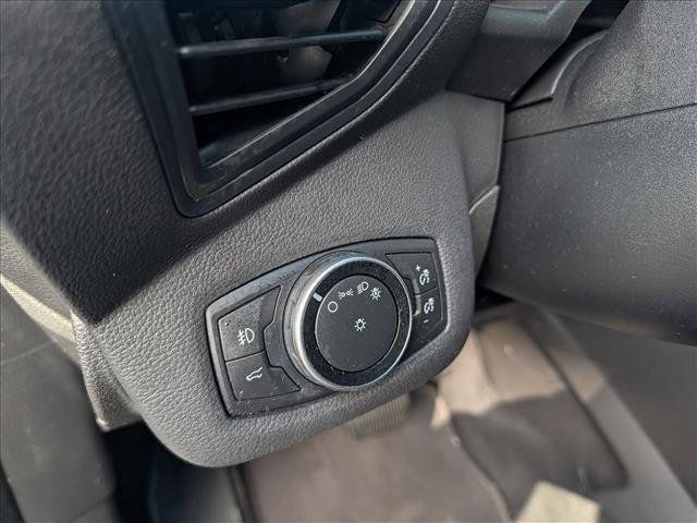 Used 2017 Ford Escape SE FWD image 28