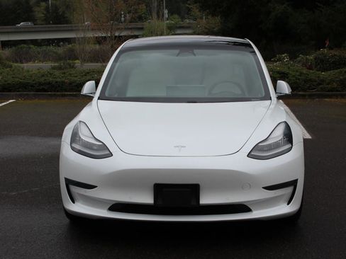 Used 2019 Tesla Model 3 Long Range AWD/4WD image 2