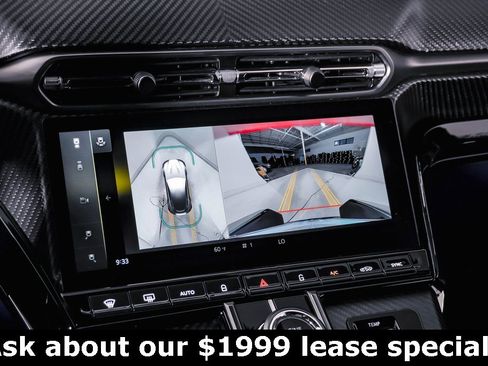 Used 2025 Aston Martin V8 Vantage Coupe image 26