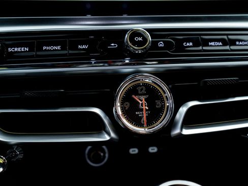 New 2025 Bentley Flying Spur Plug-In Hybrid image 37