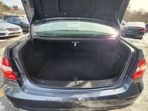 Used 2010 Mercedes-Benz E 350 4MATIC Sedan image 12
