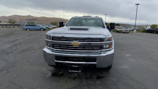 Used 2017 Chevrolet Silverado 3500 W/T w/ WT Convenience Package AWD/4WD image 3