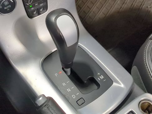 Used 2011 Volvo C70 T5 FWD image 33