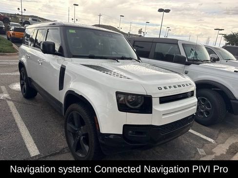 Used 2023 Land Rover Defender 130 X-Dynamic SE AWD/4WD image 3