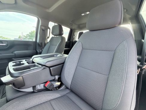 Used 2024 Chevrolet Silverado 1500 Custom w/ Turbomax Blackout Package AWD/4WD image 20