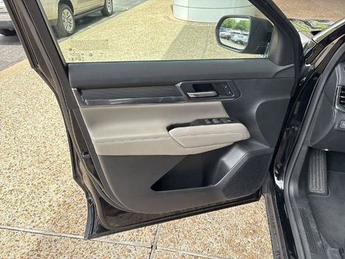 Certified 2025 GMC Terrain Elevation FWD image 22