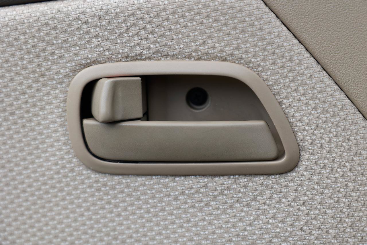 Used 2010 Kia Rio LX w/ Value Pkg FWD image 39