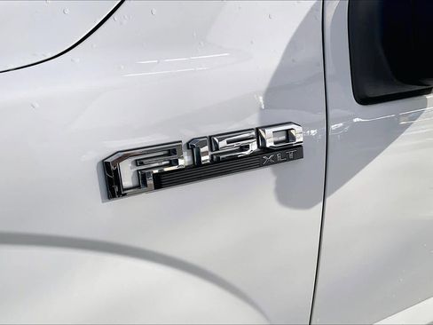 Used 2019 Ford F150 XLT w/ Equipment Group 302A Luxury image 10