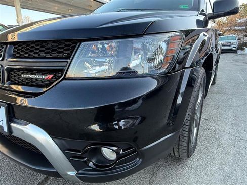 Used 2018 Dodge Journey Crossroad w/ Driver Convenience Group image 16