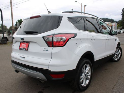 Used 2018 Ford Escape SEL AWD/4WD image 7