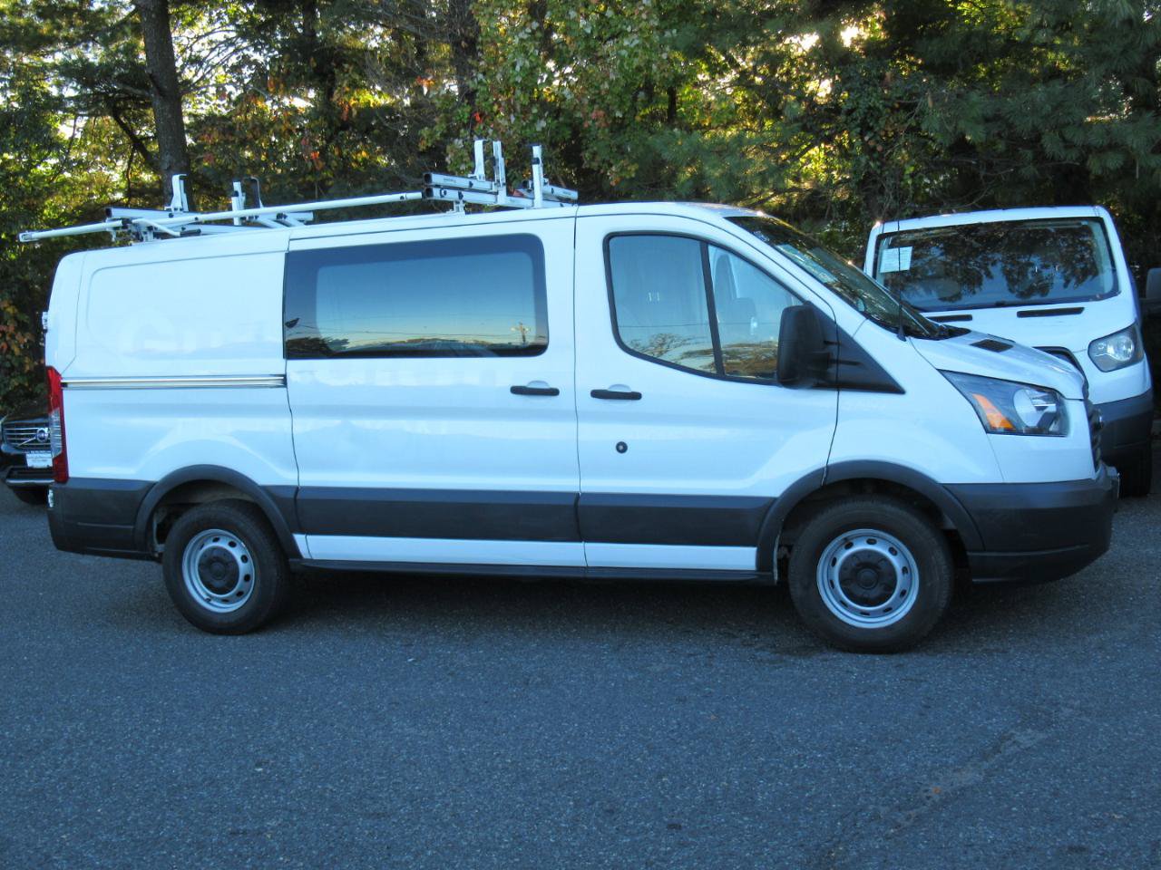 Used 2018 Ford Transit 150 130 Low Roof RWD image 7