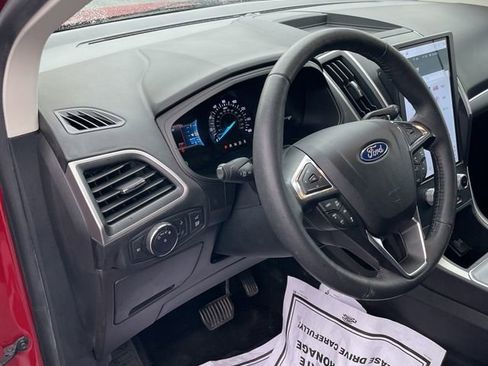Used 2022 Ford Edge SEL w/ Sport Appearance Package AWD/4WD image 18