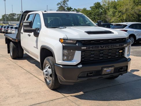 Used 2023 Chevrolet Silverado 3500 W/T w/ WT Fleet Convenience Package image 4