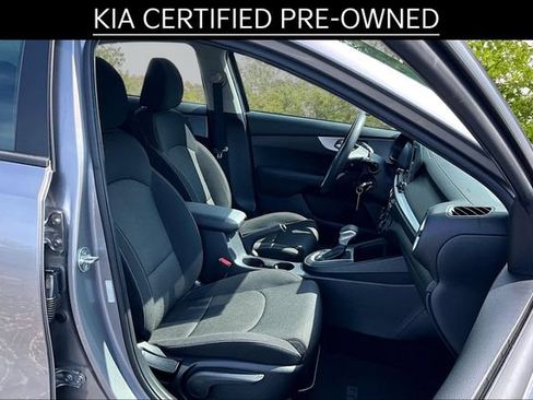Used 2024 Kia Forte LXS w/ LXS Technology Package FWD image 7