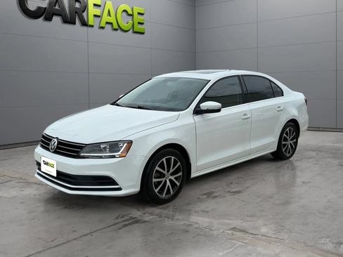 Used 2017 Volkswagen Jetta SE FWD image 5