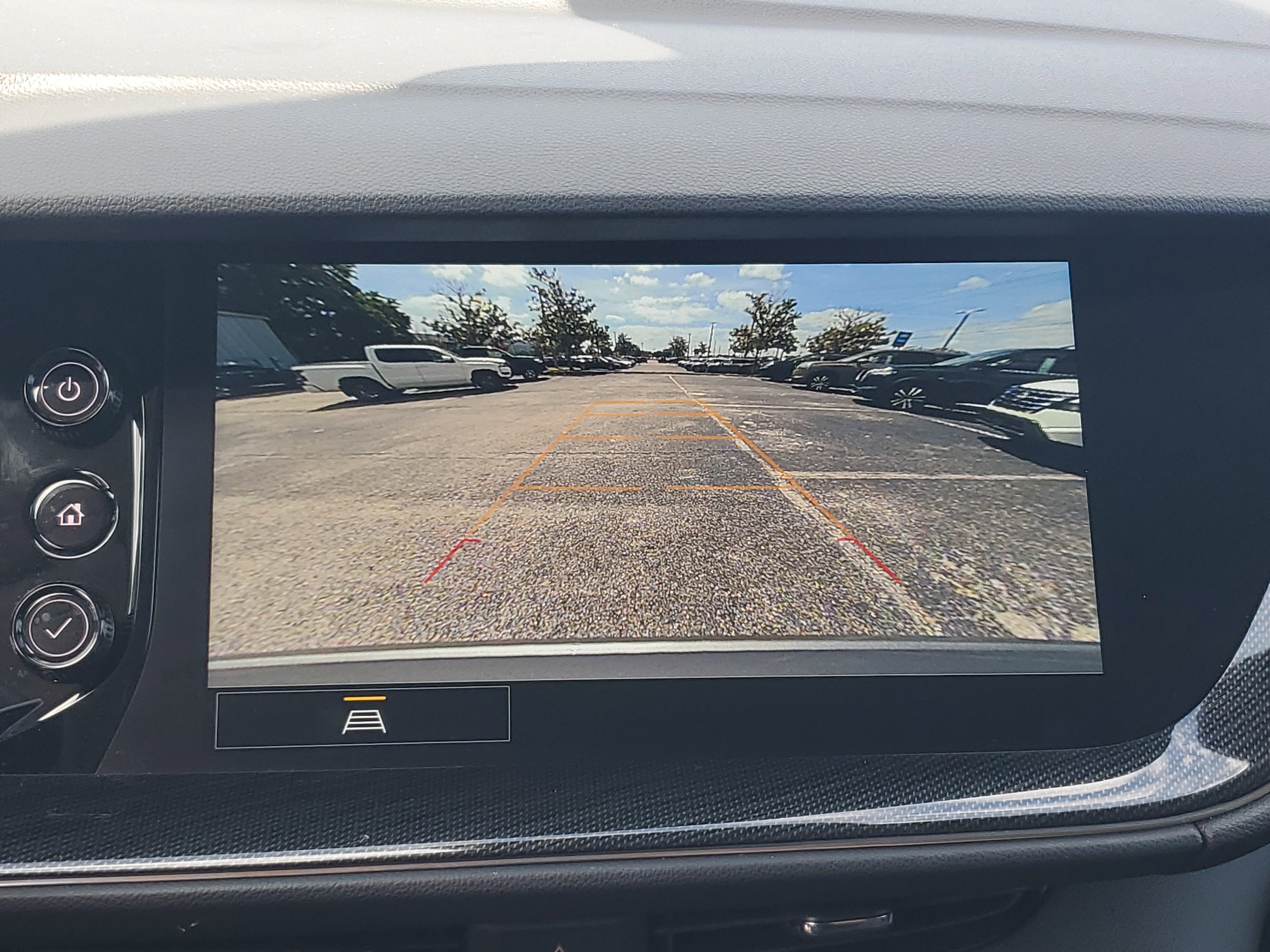 Used 2023 Buick Envision Essence FWD image 24