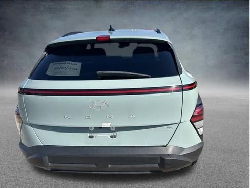 Used 2024 Hyundai Kona SEL AWD/4WD image 8