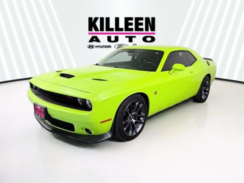 Used 2023 Dodge Challenger R/T Scat Pack w/ Plus Package RWD image 3