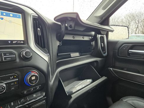 Used 2019 Chevrolet Silverado 1500 LTZ w/ LTZ Premium Package AWD/4WD image 13