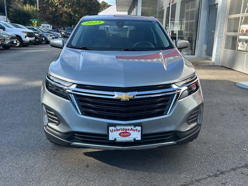 Used 2023 Chevrolet Equinox LT w/ Driver Convenience Package image 3