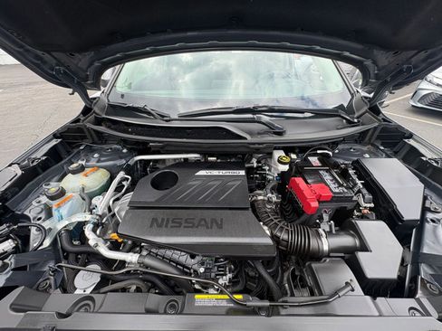 Used 2025 Nissan Rogue SV FWD image 34