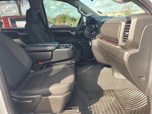 Used 2026 GMC Sierra 3500 SLE w/ SLE Value Package image 16