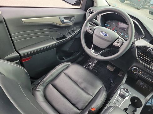 Used 2022 Ford Escape SEL image 16