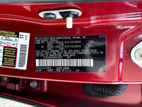 Used 2022 Toyota Highlander LE FWD image 36