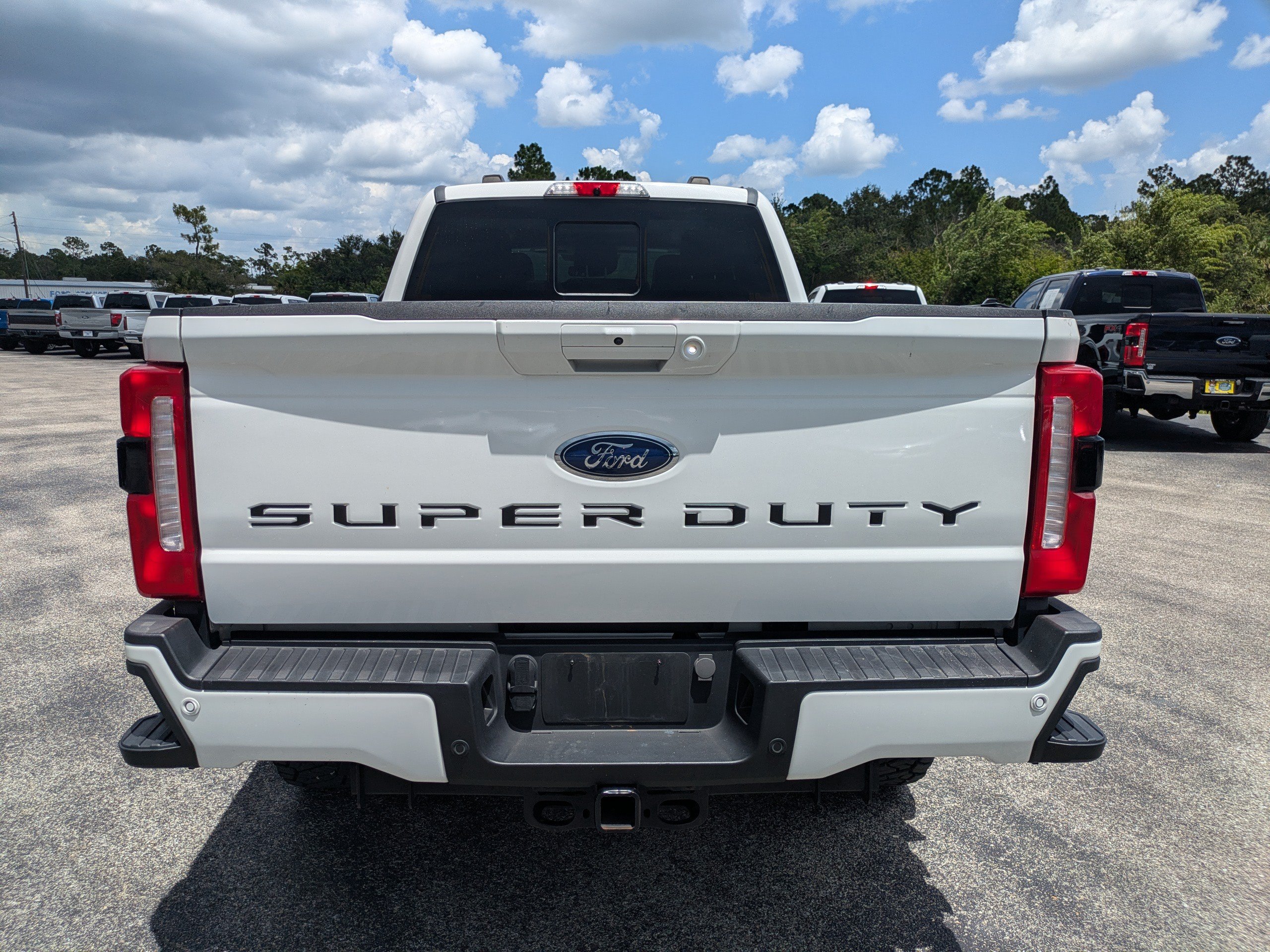 Used 2024 Ford F350 Lariat w/ Sport Appearance Package AWD/4WD image 5
