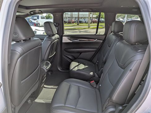 Certified 2024 Cadillac XT6 Sport AWD/4WD image 10