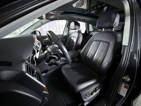 Used 2018 Audi Q5 2.0T Premium Plus w/ Premium Plus Package image 17