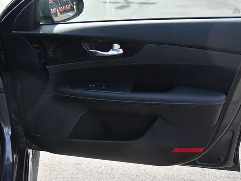 Used 2024 Kia Forte GT-Line w/ GT-Line Premium Package FWD image 45