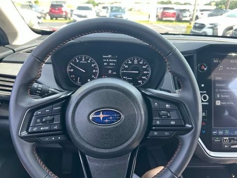 Used 2025 Subaru Crosstrek 2.5i Limited AWD/4WD image 16