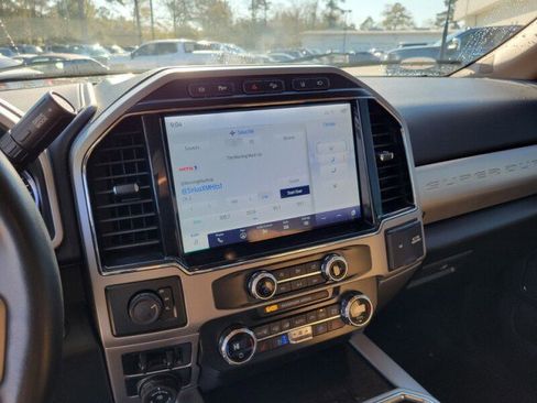 Used 2022 Ford F350 Lariat w/ Lariat Ultimate Package image 22